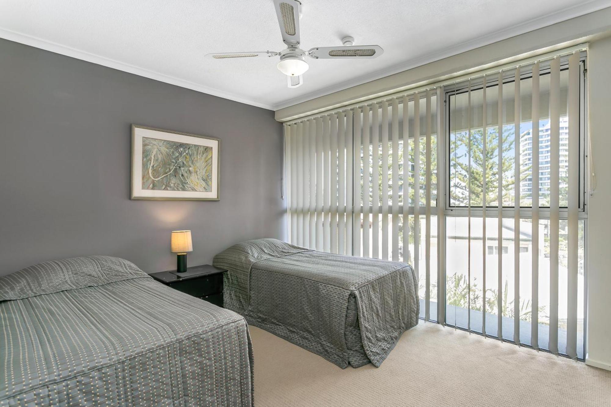 Surfers Beachside Holiday Apartments Gold Coast Zimmer foto