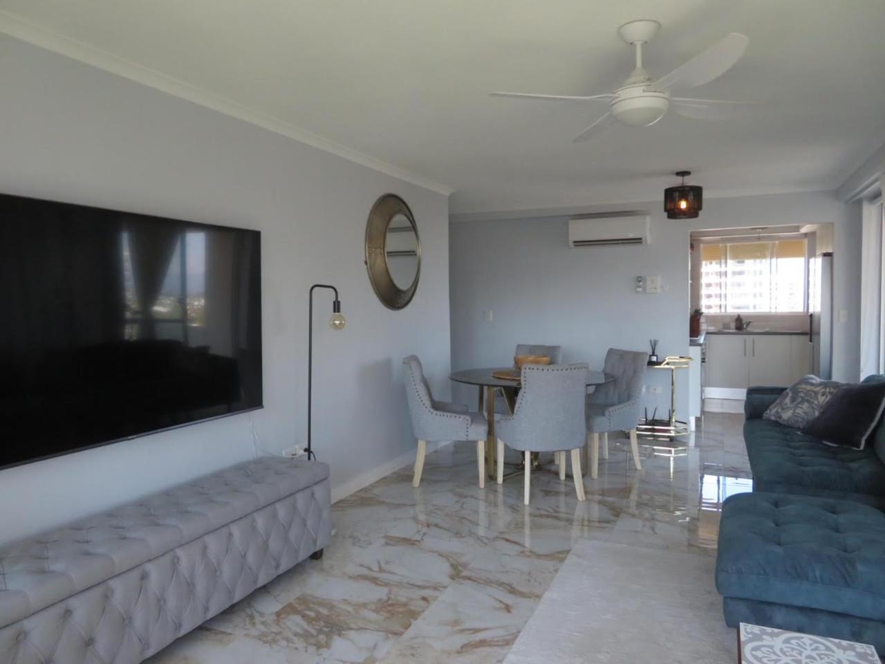 Surfers Beachside Holiday Apartments Gold Coast Zimmer foto